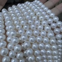 Freshwater Pearls of High Grades of 9-10mm