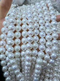 Freshwater Pearls of High Grades of 8mm